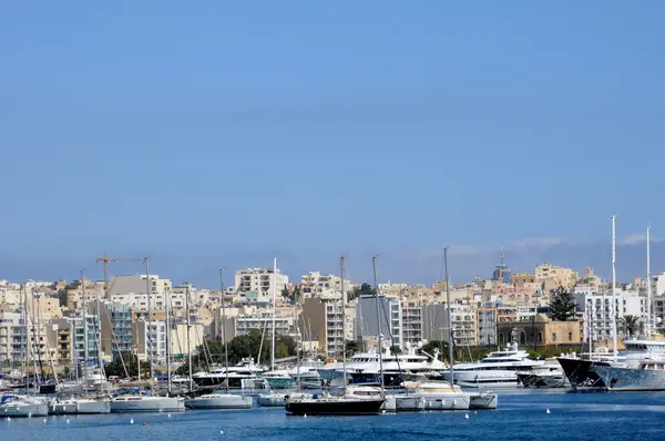 Malta, de pittoreske baai van valetta — Stockfoto