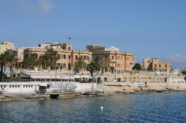 Malta, die malerische bucht von valetta — Stockfoto