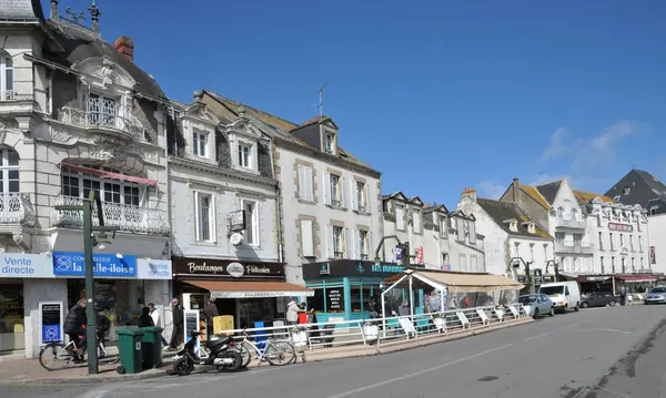 Ciudad de Le Pouliguen en Loira Atlantique — Foto de Stock