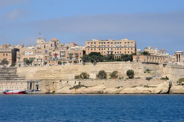 Malta, a pitoresca baía de Valetta — Fotografia de Stock