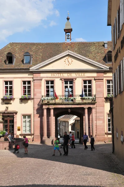 Francia, pintoresco pueblo de Riquewihr en Alsacia —  Fotos de Stock