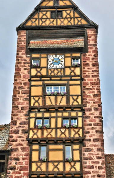 Francie, malebné vesnice Colmar v Alsasku — Stock fotografie