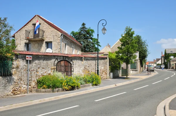 Francia, el pintoresco pueblo de Courdimanche —  Fotos de Stock