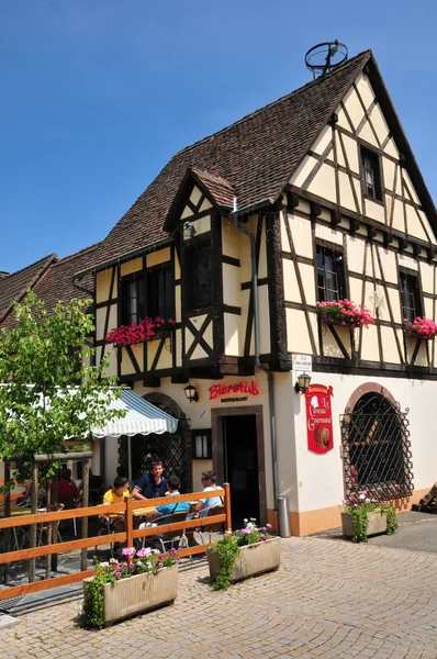 Bas Rhin, el pintoresco pueblo de Andlau en Alsacia —  Fotos de Stock