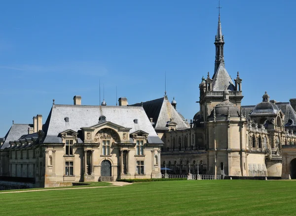 Picardie, malebný zámek chantilly v oblasti oise — Stock fotografie