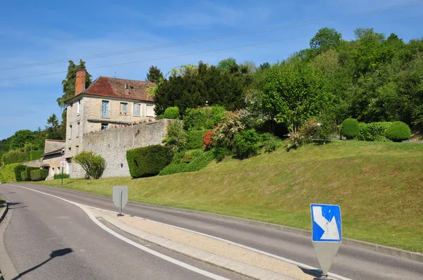 France, the picturesque village of Amenucourt — Stock Photo, Image
