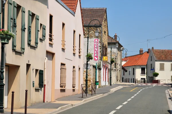 Francia, el pintoresco pueblo de Courdimanche — Foto de Stock