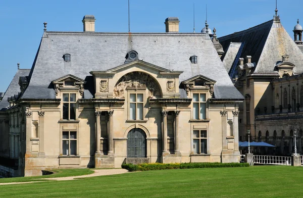Picardie, el pintoresco castillo de Chantilly en Oise — Foto de Stock