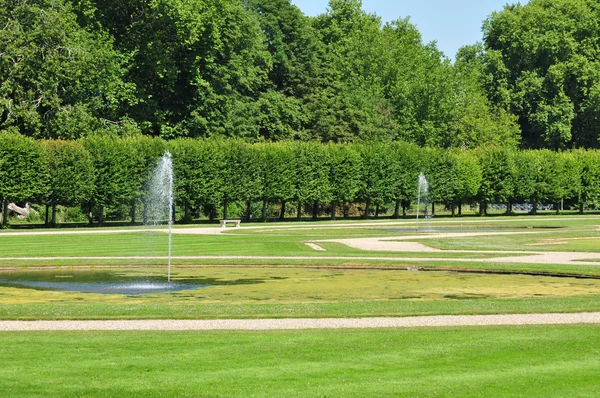 Picardie, il pittoresco castello di Chantilly a Oise — Foto Stock