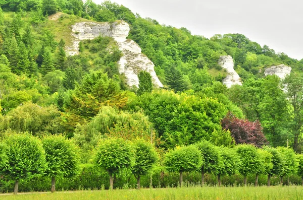 Frankrijk, het schilderachtige dorpje van haute-isle — Stockfoto