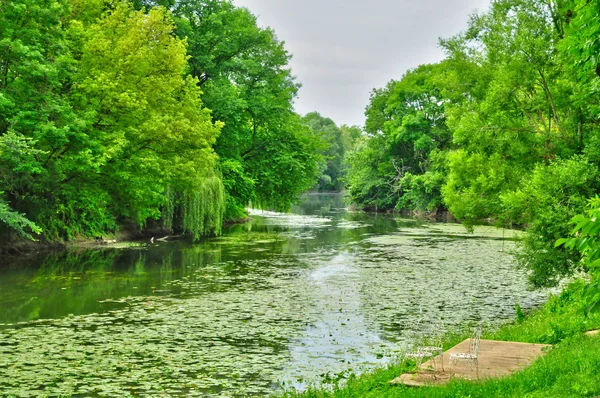 France, le village pittoresque de Haute Isle — Photo