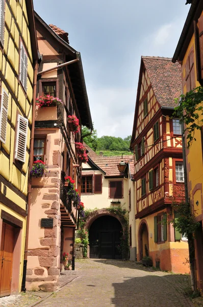 Haut Rhin, the picturesque city of Kaysersberg in Alsace — Stock Photo, Image