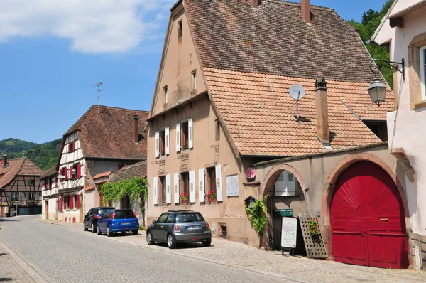 Bas Rhin, le village pittoresque d'Andlau en Alsace — Photo