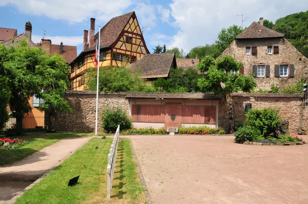 Haut Rhin, the picturesque city of Kaysersberg in Alsace — Stock Photo, Image