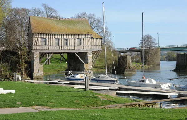 Normandie, the picturesque city of Vernon — Stock Photo, Image