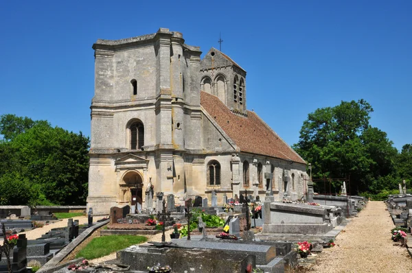 Frankrijk, het schilderachtige dorpje van nucourt — Stockfoto