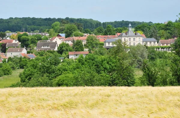 França, a pitoresca aldeia de Fontenay Saint Pere in les Yv — Fotografia de Stock