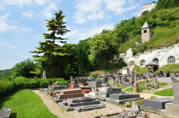 France, the picturesque village of Haute Isle — Stock Photo, Image