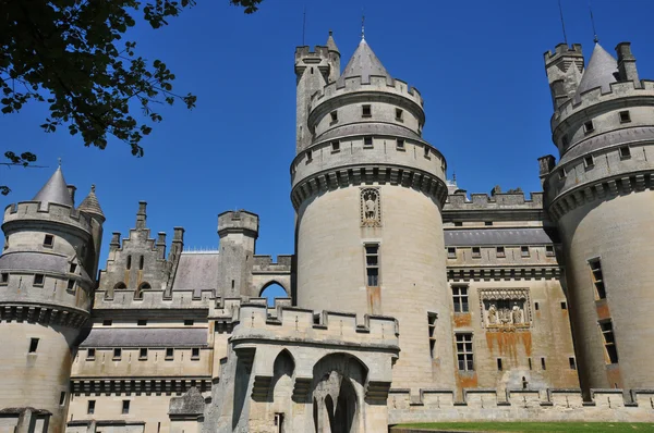 Picardie, el pintoresco castillo de Pierrefonds en Oise —  Fotos de Stock