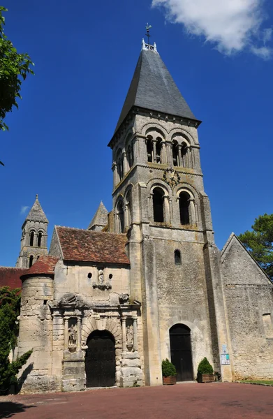 ІЛЕ де Франс, історичні церква Мор'янваль — стокове фото