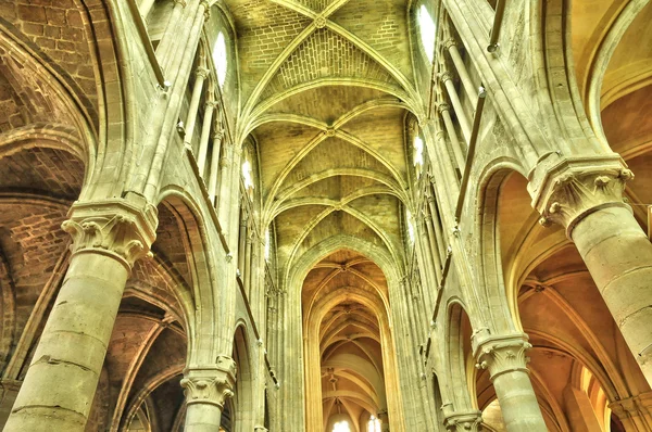 Yvelines, la iglesia de Triel sur Seine — Foto de Stock