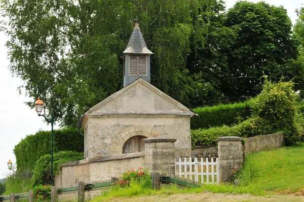 Frankrijk, het schilderachtige dorpje van sailly — Stockfoto
