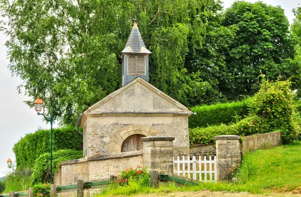 Frankrijk, het schilderachtige dorpje van sailly — Stockfoto