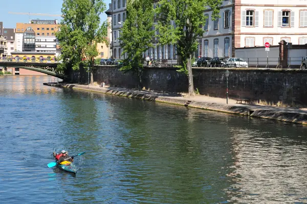 Elsass, die malerische stadt strasbourg im bas rhin — Stockfoto