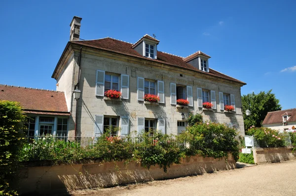 Picardie, den pittoreska byn av saint jean aux bois i ois — Stockfoto