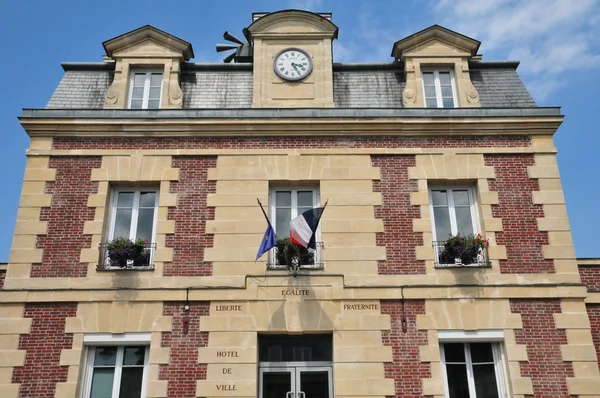 France, the picturesque city hall of Rosny sur Seine — Stock Photo, Image