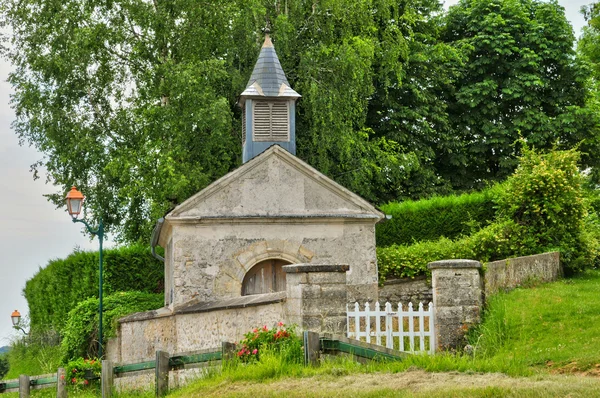 Francia, el pintoresco pueblo de Sailly — Foto de Stock