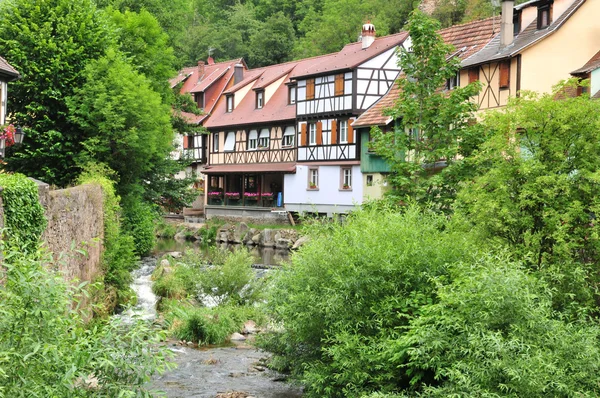 Haut Rhin, la pittoresca città di Kaysersberg in Alsazia — Foto Stock