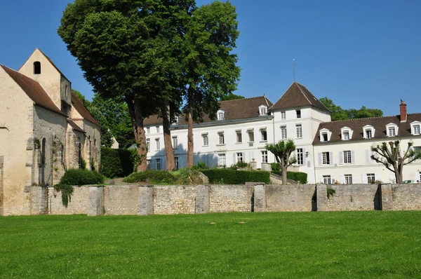 Francia, il pittoresco villaggio di Goussonville — Foto Stock