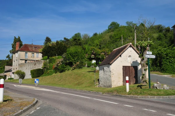 França, a pitoresca aldeia de Amenucourt — Fotografia de Stock