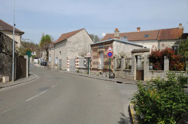 França, a pitoresca aldeia de Seraincourt — Fotografia de Stock