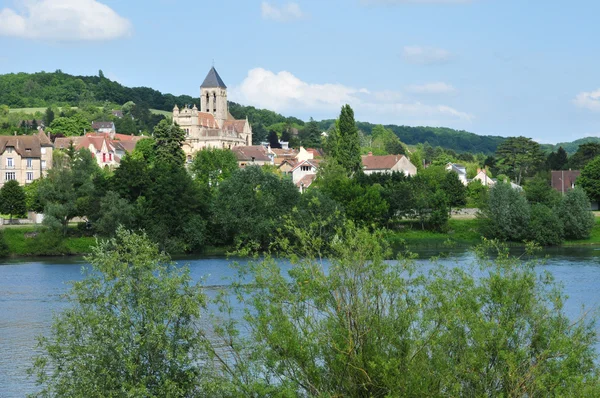 Fransa, vetheuil pitoresk Köyü — Stok fotoğraf