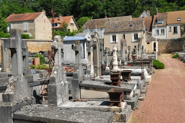 França, a pitoresca cidade de Monfort l Amaury — Fotografia de Stock