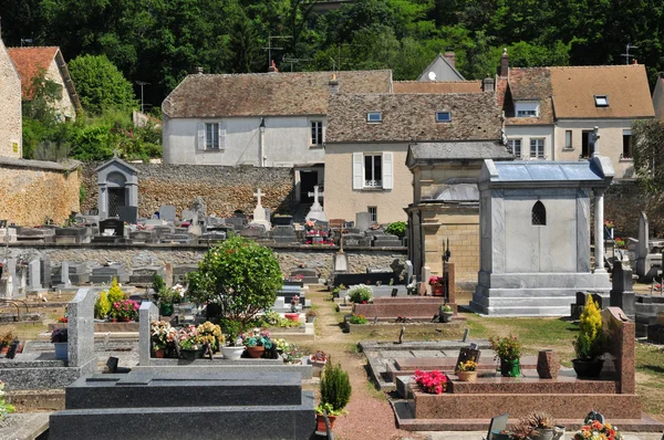 France, la ville pittoresque de Monfort l Amaury — Photo