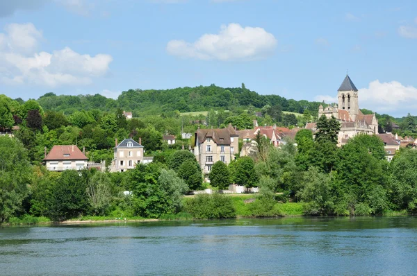 França, a pitoresca aldeia de Vetheuil — Fotografia de Stock