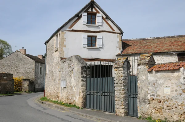 Francia, el pintoresco pueblo de Fremainille —  Fotos de Stock