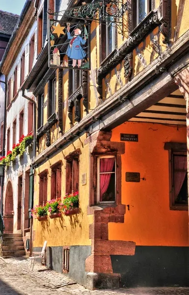 France, picturesque village of Riquewihr in Alsace — Stock Photo, Image