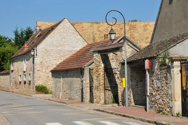 Francia, il pittoresco villaggio di Thoiry — Foto Stock