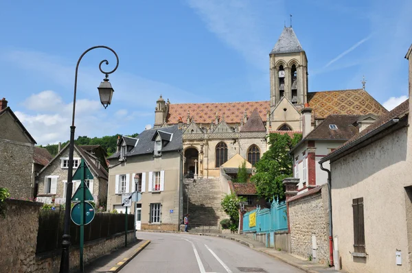 France, le village pittoresque de Vetheuil — Photo