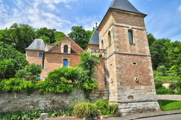 Frankreich, das malerische dorf medan — Stockfoto