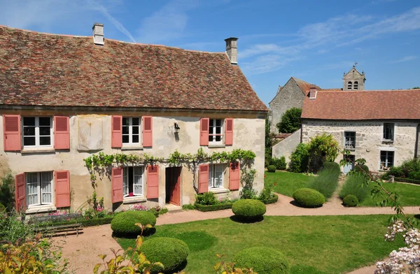 Francia, il pittoresco villaggio di Wy dit Joli Village — Foto Stock