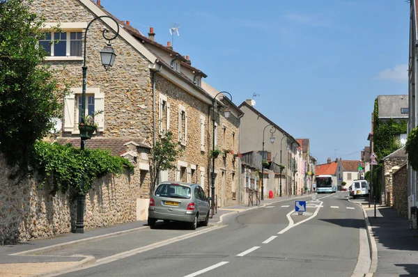 Frankrike, den pittoreska byn courdimanche — Stockfoto