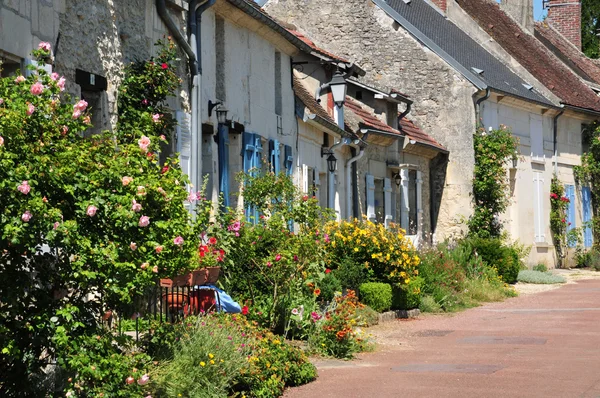 Picardia, a pitoresca aldeia de Saint Jean aux Bois em Ois — Fotografia de Stock