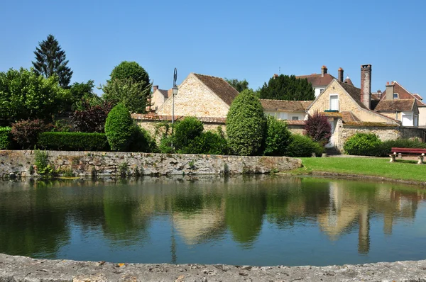 Francia, el pintoresco pueblo de Thoiry — Foto de Stock