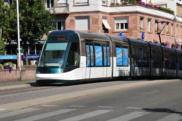 Alsacia, la pintoresca ciudad de Estrasburgo en el Bajo Rin — Foto de Stock