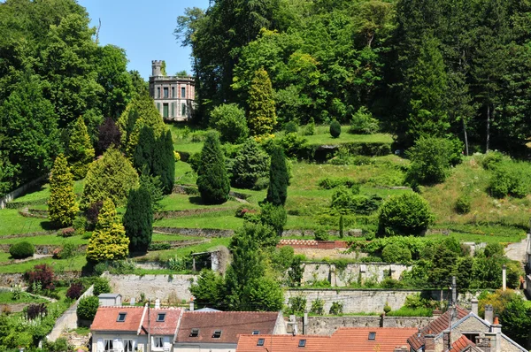 Picardie, die malerische Stadt der Pierrefonds in oise — Stockfoto